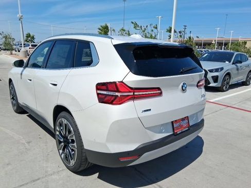 New 2026 BMW X3 xDrive30 w/ Premium Package AWD/4WD image 14