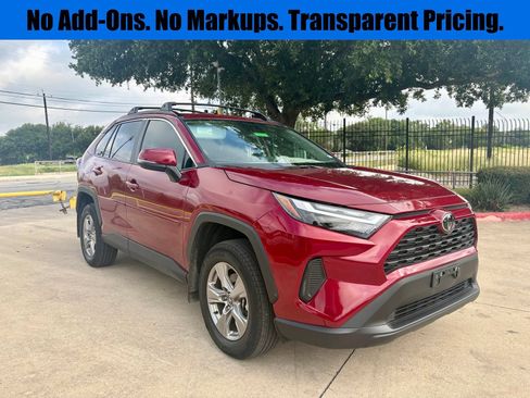 Used 2025 Toyota RAV4 XLE w/ Convenience Package FWD image 1