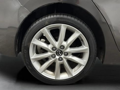 Used 2017 MAZDA MAZDA3 Touring FWD image 29