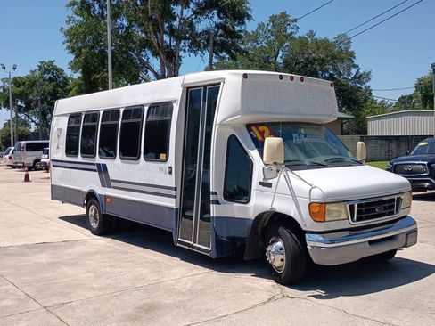 Used 2003 Ford E-450 and Econoline 450 RWD image 7