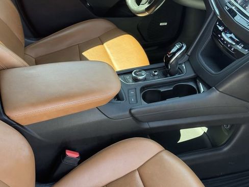 Used 2020 Cadillac XT5 Premium Luxury image 17