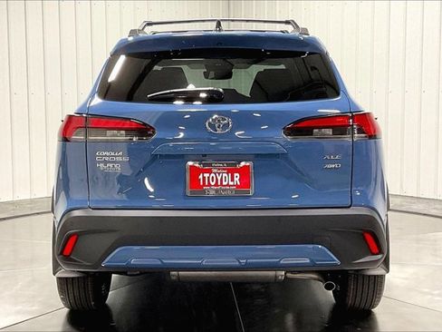 New 2026 Toyota Corolla Cross XLE AWD/4WD image 4