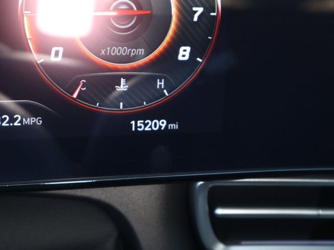 Used 2024 Hyundai Elantra SEL w/ Convenience Package image 4