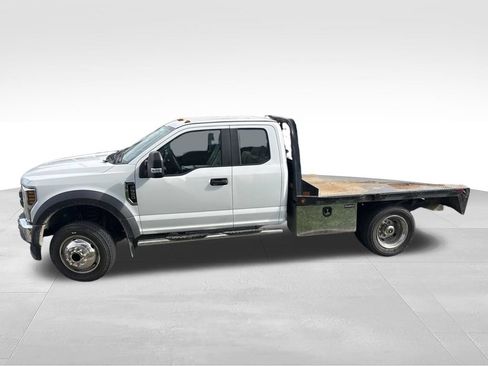 Used 2019 Ford F550 4x4 SuperCab Super Duty image 2