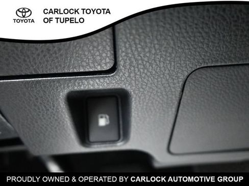 Used 2019 Toyota Highlander LE FWD image 21