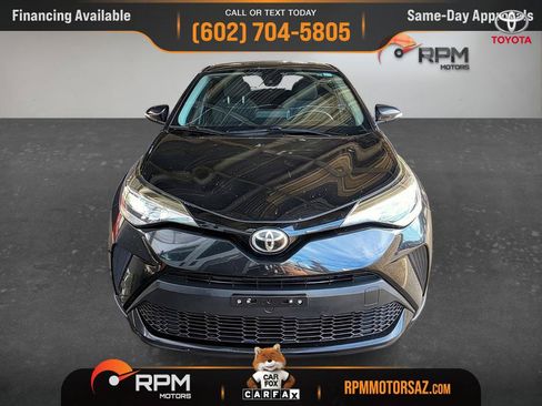 Used 2020 Toyota C-HR LE FWD image 2