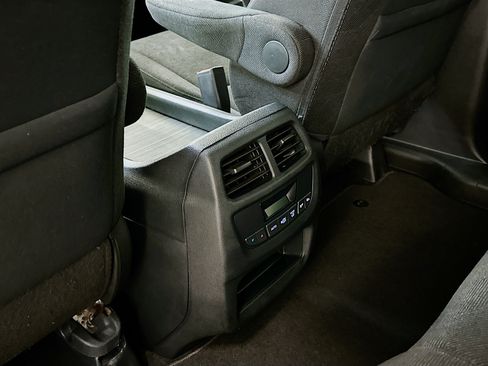 Used 2022 Honda Pilot Sport image 27