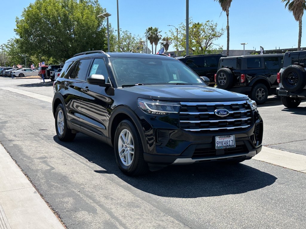 Used 2026 Ford Explorer Active RWD image 10