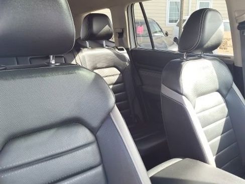 Used 2023 Volkswagen Atlas SEL R-Line image 20