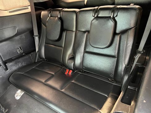 Used 2021 Ford Explorer Limited image 28