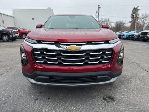 New 2026 Chevrolet Equinox LT w/ Convenience Package II FWD image 8