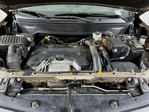 Used 2018 Chevrolet Equinox LT image 33