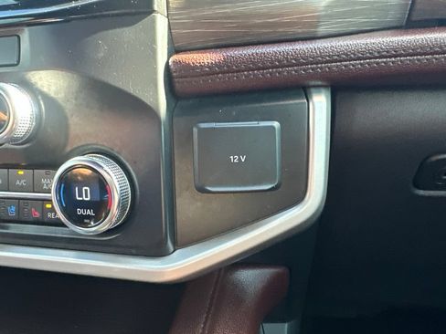 Used 2022 Ford Expedition Max Limited AWD/4WD image 5