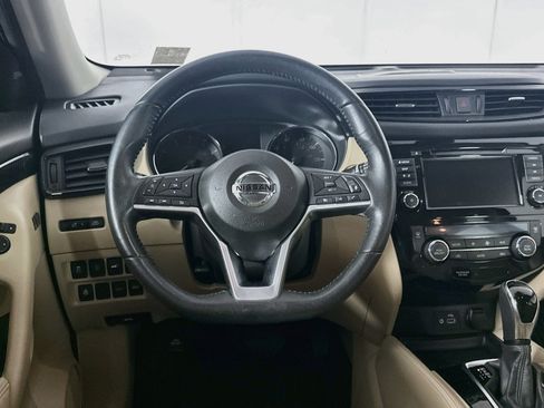 Used 2018 Nissan Rogue SL w/ Premium Package FWD image 17