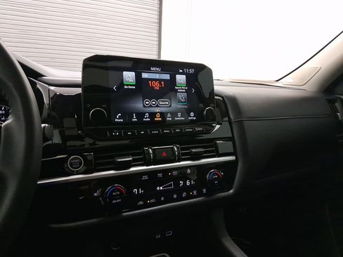 Used 2024 Nissan Pathfinder SL w/ SL Premium Package image 24