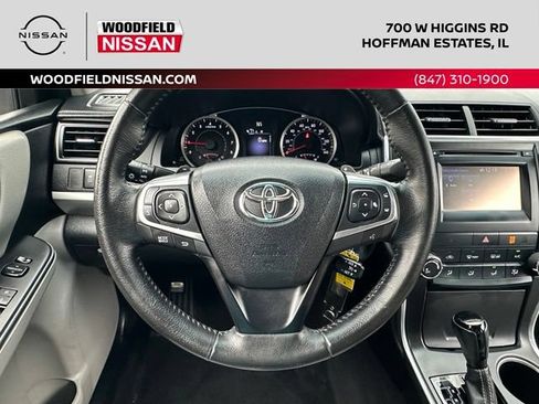 Used 2015 Toyota Camry SE w/ Moonroof Package FWD image 41