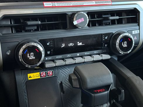 New 2026 Toyota Tacoma TRD Off-Road AWD/4WD image 18