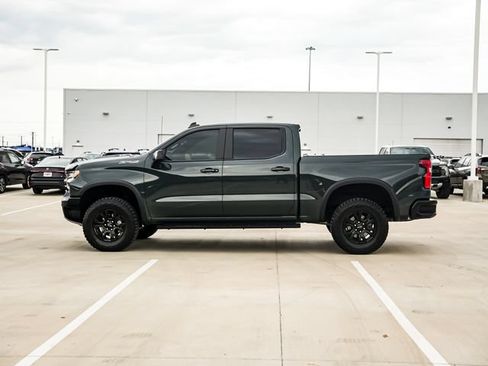 Used 2025 Chevrolet Silverado 1500 ZR2 w/ Technology Package AWD/4WD image 4