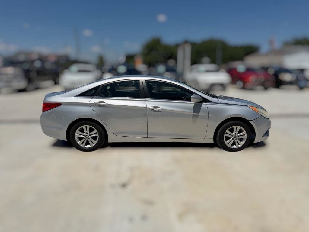 Used 2012 Hyundai Sonata GLS w/ Popular Equipment Pkg FWD image 7