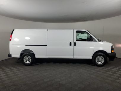 New 2026 Chevrolet Express 2500 Extended w/ Communications Package