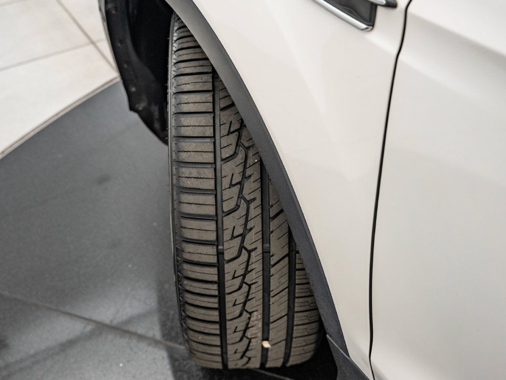 Used 2018 Ford Escape Titanium FWD image 45