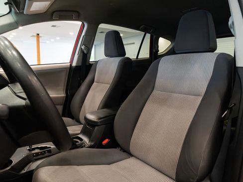 Used 2013 Toyota RAV4 LE FWD image 7