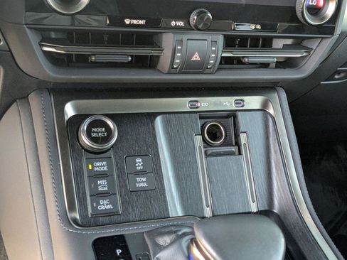 Certified 2024 Lexus GX 550 image 15