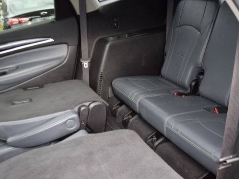 Used 2018 Buick Enclave Premium w/ Trailering Package AWD/4WD image 35