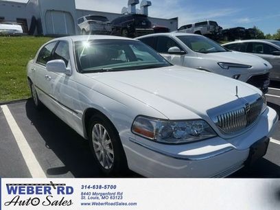 Used 2007 Lincoln Town Car Signature