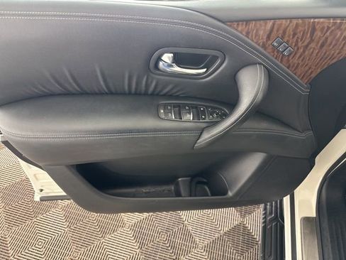 Used 2017 Nissan Armada Platinum w/ Interior Lighting Package image 21