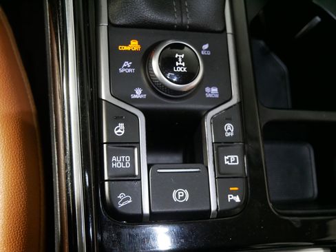 Used 2022 Kia Sorento SX Prestige w/ Rust Color Package image 29