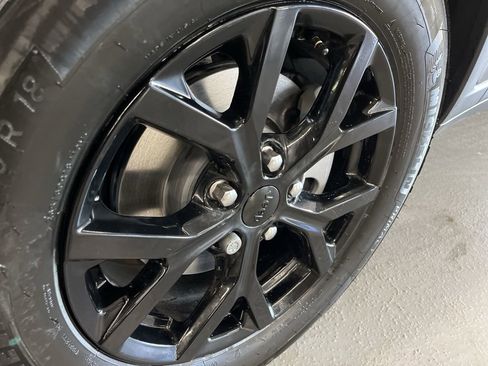 New 2026 Jeep Grand Cherokee Altitude AWD/4WD image 11