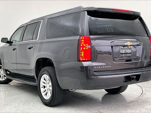 Used 2018 Chevrolet Suburban LS image 17