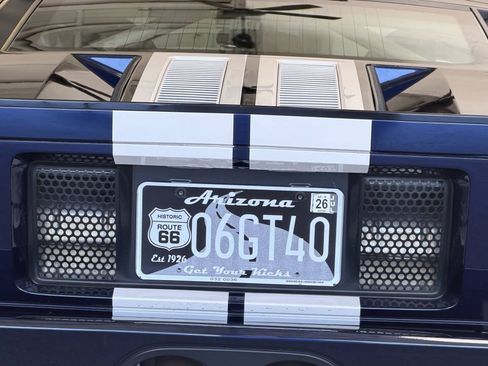 Used 2006 Ford GT RWD image 16