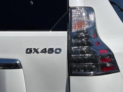 Used 2021 Lexus GX 460 Premium w/ Premium Package AWD/4WD image 28
