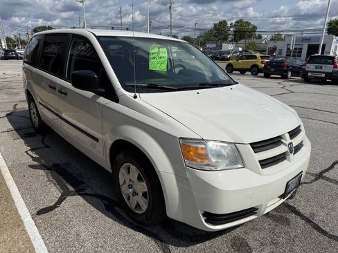 Used 2008 Dodge Grand Caravan SE FWD image 4