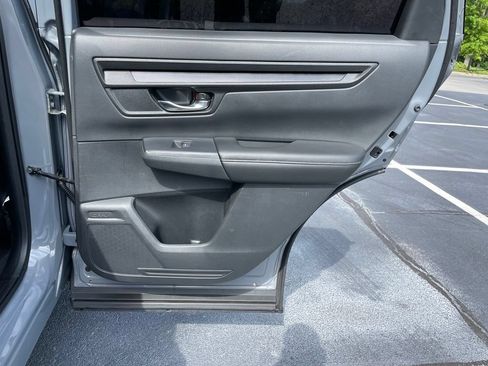 Certified 2025 Honda CR-V EX image 34