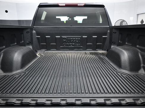 Used 2025 GMC Sierra 1500 SLT RWD image 39