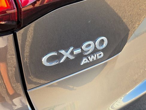 Used 2024 MAZDA CX-90 3.3 Turbo w/ Preferred Package AWD/4WD image 12