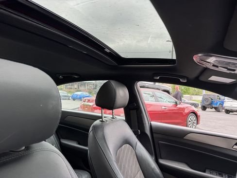 Used 2018 Hyundai Sonata Sport w/ Cargo Package FWD image 10