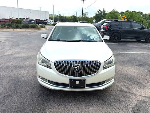Used 2014 Buick LaCrosse Premium image 2