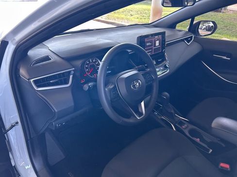Used 2022 Toyota Corolla SE image 6