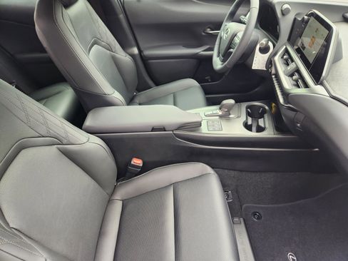 New 2026 Lexus UX 300h FWD image 6