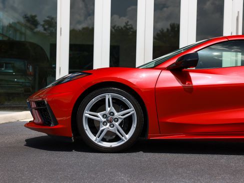 Used 2024 Chevrolet Corvette Stingray Preferred Conv w/ 2LT RWD image 4