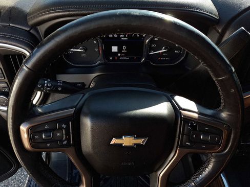 Used 2022 Chevrolet Silverado 1500 High Country w/ Technology Package image 20