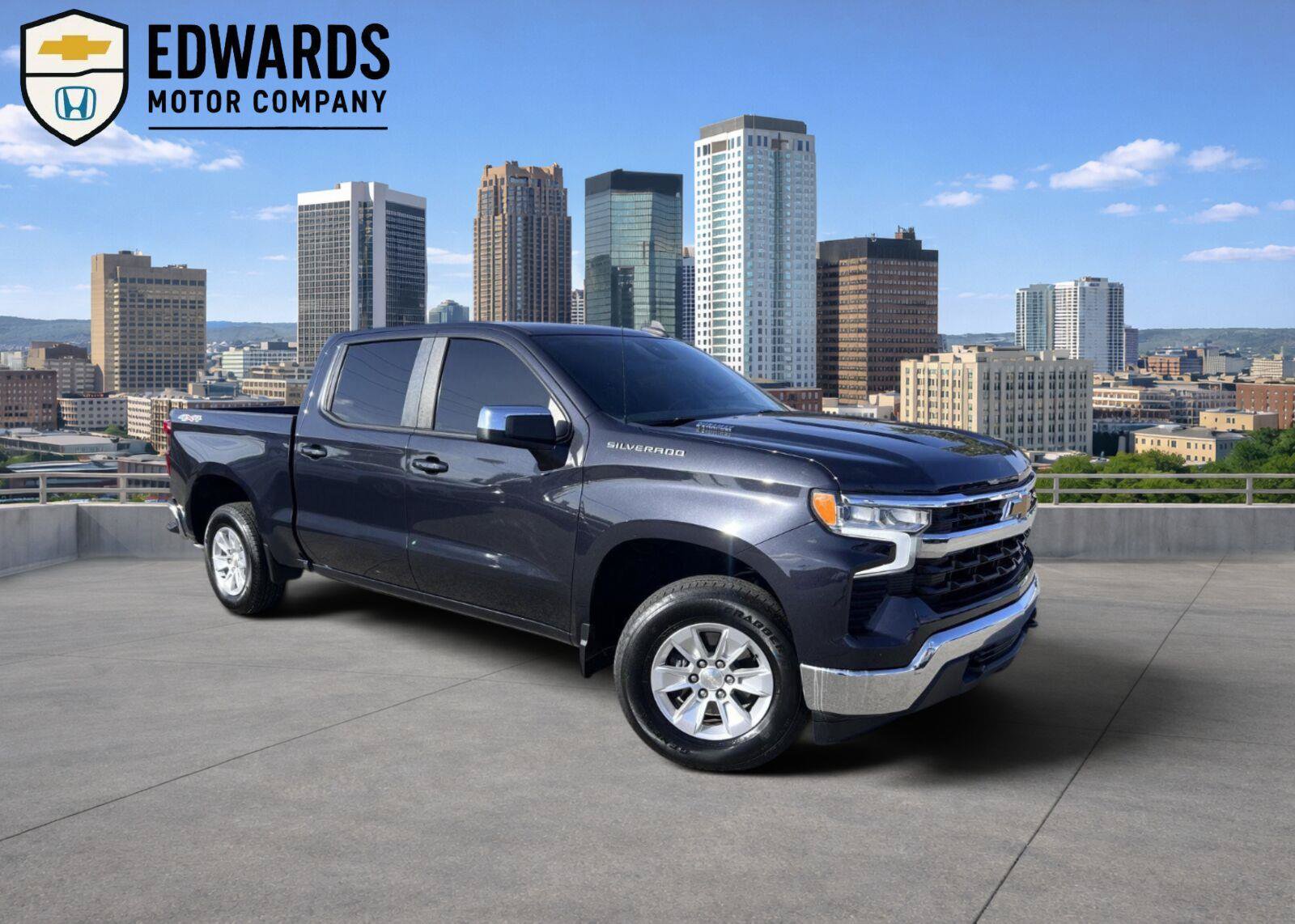 Used 2023 Chevrolet Silverado 1500 LT w/ Protection Package AWD/4WD image 1