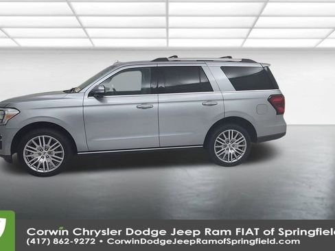 Used 2024 Ford Expedition Limited image 8