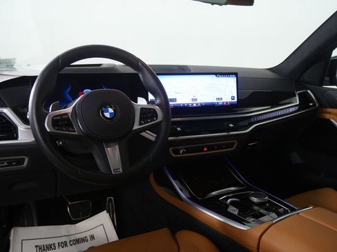 Certified 2024 BMW X7 xDrive40i w/ M Sport Package image 20