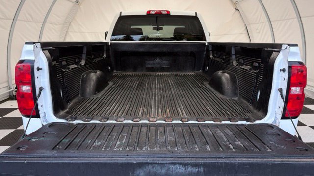 Used 2019 Chevrolet Silverado 3500 LT AWD/4WD image 4
