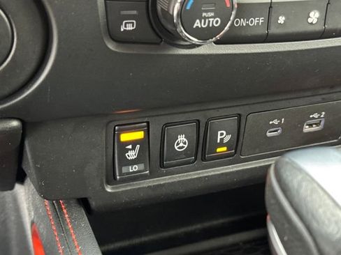 Used 2022 Nissan Frontier Pro-X image 21